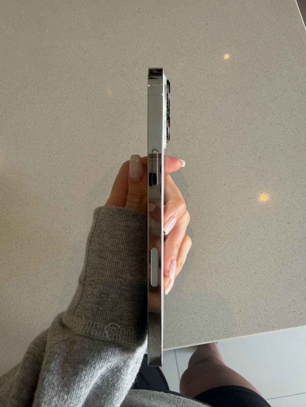 iPhone 13 Pro Max - Picture 4 of 4